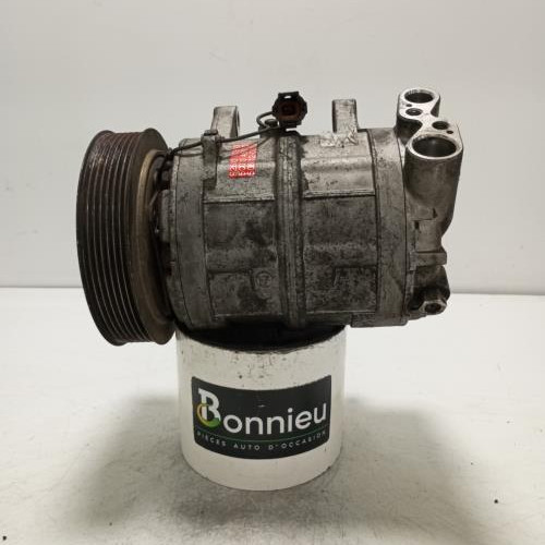 93595077-aff82772-b568-4f94-9a20-ad3d3024b17b-Piece-Compresseur-clim-92600VC90A-NISSAN-PATROL-2-38d3b54f3a2ea268752e14690efc2c01995701bfbcfdce09372bbb87022a2d30_m.jpg