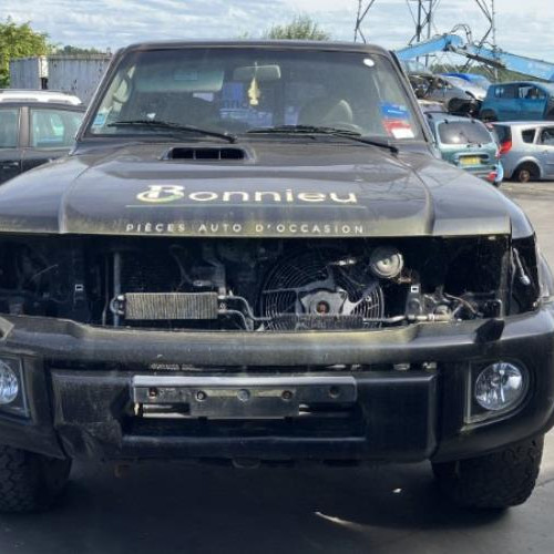 Vehicule-NISSAN-PATROL%25202-2003-f5a89441f7b3248b495cba3acb5391fc75c0d3cb135d46f348cdd87e3c453a90_m.jpg