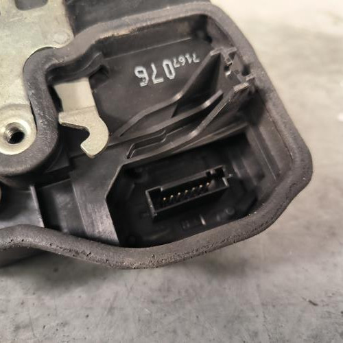 93600890-cc820953-5cce-486a-891b-dad13a09b17d-Piece-Fermeture-centralisee-arriere-droit-51227202148-BMW-SERIE-5-E60-PHASE-1-988d8289cad500e1833fb4ecad19dca02ef483728cbcd444c2ae9c0c866af745_m.jpg