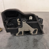 93600892-64329329-2c0c-49ee-99a2-ba503bdc001a-Piece-93600892-Fermeture-centralisee-avant-droit-51217202146-BMW-SERIE-5-E60-PHASE-1-530d-30D-24V-L6-TURBO-372adb6a0e0d2455f3b461d60bf29f118f11554efdcc58773ceadd1fd1bb9e97_m.jpg