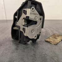 93600892-48a9549c-8694-4f4d-a29e-ffed20c3240e-Piece-93600892-Fermeture-centralisee-avant-droit-51217202146-BMW-SERIE-5-E60-PHASE-1-530d-30D-24V-L6-TURBO-791ac18dd57872fce0135057bc92b842e05da6574d14833b142e36d4fa97c215_m.jpg