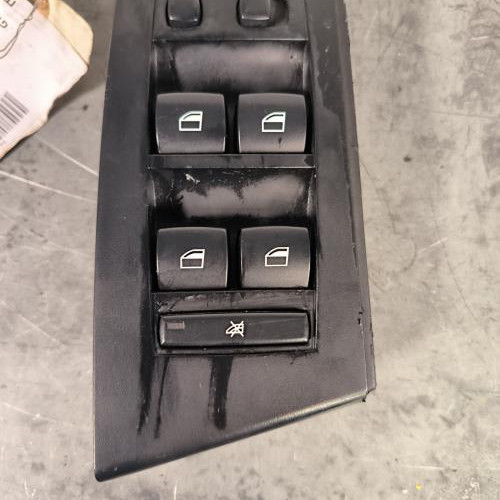 93600894-bfc9fc4a-a7e5-4b9b-be8d-1b331c09a891-Piece-Interrupteur-de-leve-vitre-avant-gauche-61316951922-BMW-SERIE-5-E60-PHASE-1-cd8d2ec29ee9db12b22283e36f0b8fe3f9b005e0702a8e58675ffd4b1f9d2cf9_m.jpg