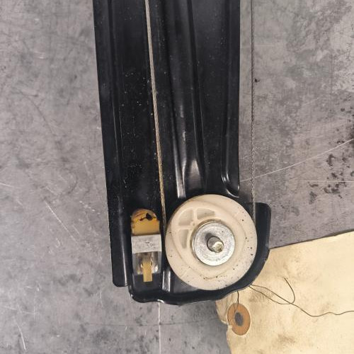 93600895-eae4be11-66ad-4469-85b7-ee958f199210-Piece-Leve-vitre-electrique-arriere-droit-51357184746-BMW-SERIE-5-E60-PHASE-1-1b0db5c9bd121a34c67fbd1086ec1603d81e7f727fc089c4a1a7098eeee4001d_m.jpg