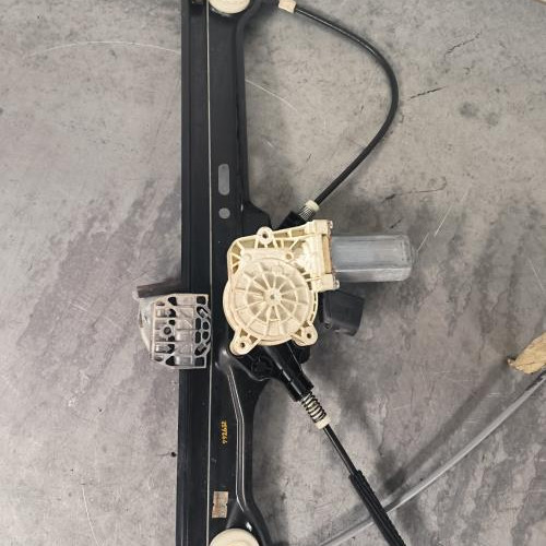 93600897-400b0957-75d5-4009-b534-10a2403603de-Piece-Leve-vitre-electrique-avant-droit-51337184384-BMW-SERIE-5-E60-PHASE-1-881999be1ee1097a891ffae7c1c8e37a1035e2e8cab7a37575b73255d0193d7a_m.jpg