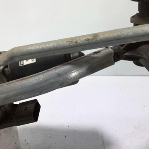 93600900-ef2ea0e6-1995-4d9d-adf9-cda15e2e59a8-Piece-93600900-Moteur-essuie-glace-avant-61617194029-BMW-SERIE-5-E60-PHASE-1-530d-30D-24V-L6-TURBO-1750b1df02a797e328cf3290d7b17ee8926482a8c8c28bd265b9e5c26ce41682_m.jpg
