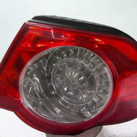 93600954-03a1bcdb-fd0b-48ab-8b5e-52d4e3001484-Piece-93600954-Feu-arriere-principal-droit-1Q0945096H-VOLKSWAGEN-EOS-CABRIO-PHASE-1-14-TSI-16V-TURBO-d2d839b15344a286cf715bb68fcd4fd2438837997fc56a2d7f45dd44c43e3f14_m.jpg