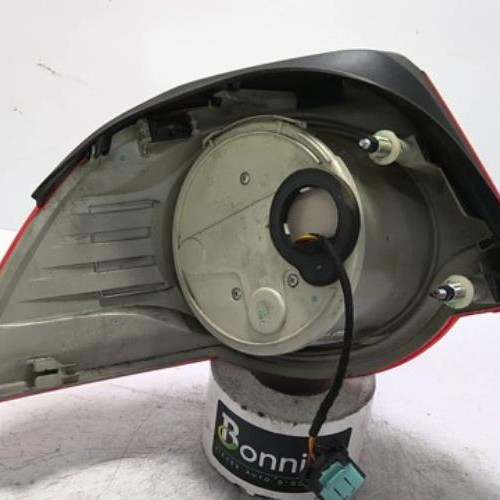 93600954-68de57f4-6e89-4add-9b8c-a4e2d4dff5f6-Piece-93600954-Feu-arriere-principal-droit-1Q0945096H-VOLKSWAGEN-EOS-CABRIO-PHASE-1-14-TSI-16V-TURBO-6575b4df2f6d36e4bd801f9ce7940dc6f1a1de343c60120df7ff6896988f2594_m.jpg