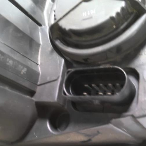 93600961-71fda792-ebc6-4682-89cd-117722820830-Piece-93600961-Optique-avant-principal-droit-1Q1941006D-VOLKSWAGEN-EOS-CABRIO-PHASE-1-14-TSI-16V-TURBO-3cec82a8f3dded6c532ca5c39eb0978059f78491afb23e9dc008119c08594542_m.jpg