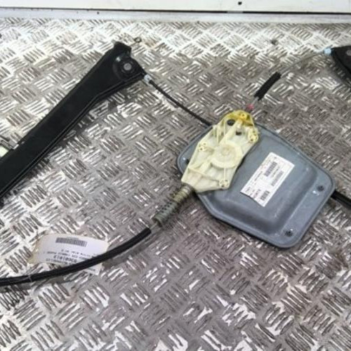 93601013-c7d18bdb-965e-4fc1-9b61-b242d4d60a15-Piece-93601013-Leve-vitre-electrique-avant-droit-1KO959792R-VOLKSWAGEN-EOS-CABRIO-PHASE-1-14-TSI-16V-TURBO-9be775b090a42a3b6ca7bdbab3225933152d7cd718b84c39af92b88231a21b07_m.jpg