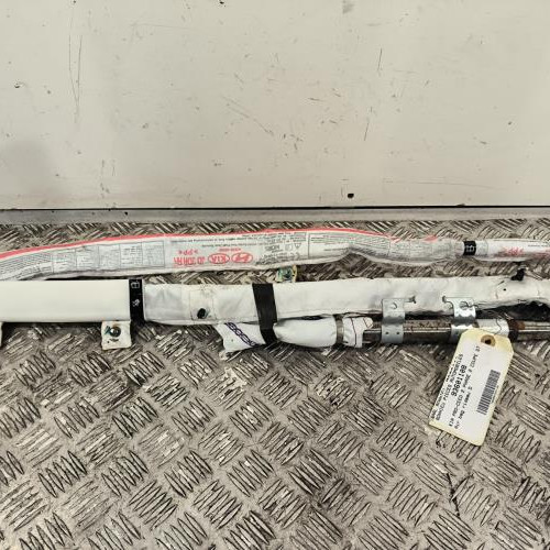 93601108-b6175aaa-f5e8-4e74-b0e2-173debbb5763-Piece-Air-bag-rideau-droit-85020A2700-KIA-PRO-CEED-2-PHASE-2-COUPE-91f9389f986f0ccd65bc378e62bff06092eaf8445eaad256ff80039cfad10de3_m.jpg
