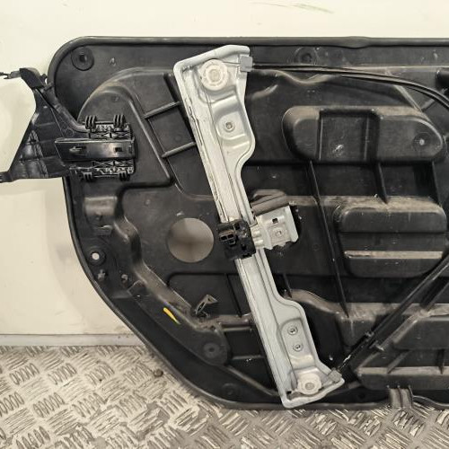 93601126-b988d8c5-eda5-434d-bee5-fb43a7506f33-Piece-Leve-vitre-electrique-avant-droit-82481A2700-KIA-PRO-CEED-2-PHASE-2-COUPE-3e5e06d58c6149b651cceebf5106ed29e7cab29ce9db3bc2a397372aa1007912_m.jpg