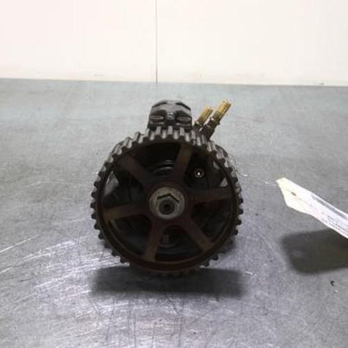 93629711-3667692f-5c8d-462c-9ff6-b4464088164d-Piece-93629711-Pompe-a-injection-7711135549-RENAULT-SCENIC-1-PHASE-2-19-DCI-8V-TURBO-f74c59fd534ba97512720a90fd940679cae0837705c37de1253a55d66be2dfa0_m.jpg
