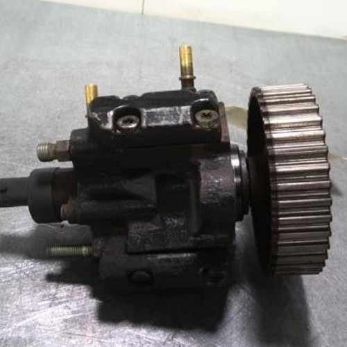 93629711-8d1add01-d8e0-413a-aa82-d61e130d3101-Piece-93629711-Pompe-a-injection-7711135549-RENAULT-SCENIC-1-PHASE-2-19-DCI-8V-TURBO-12ee51ae572650188549bfee3e7ff94fb69473bec8ab557338d2ac07a2d0956c_m.jpg