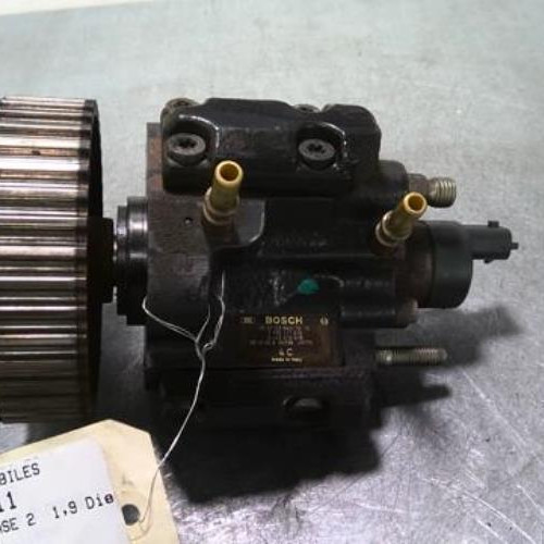 93629711-009ff4ae-2335-436b-bb51-57db403b7b74-Piece-93629711-Pompe-a-injection-7711135549-RENAULT-SCENIC-1-PHASE-2-19-DCI-8V-TURBO-80f9509a34d43feb5e0fd624636d56ecb1f25df6ea912d6b5c3d2fa3f89442d1_m.jpg