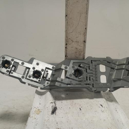 93737837-a2e3b514-a9d1-4996-b4fa-11dfd06a2ba5-Piece-Platine-feu-arriere-gauche-1698200177-MERCEDES-CLASSE-A-169-PHASE-1-0bfacc722e84b8ad3649a5f441769d9f1bd751d64eb90c05cbc98afc7ba5cf21_m.jpg