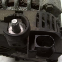93739126-6e752f73-69cb-468d-bfdb-e29ded7398ec-Piece-93739126-Alternateur-6401540502-MERCEDES-CLASSE-A-169-PHASE-1-150-15i-8V-1a60ae89501aa562d423ce31421ba71e6ecd4626e551b6588fd24595c6d572b8_m.jpg