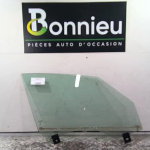 93820784-69aa4c59-a9d1-41e6-8589-c8e4fa7493f9-Piece-93820784-Vitre-avant-droit-9806085580-CITROEN-DS5-PHASE-1-20-HDI-16V-TURBO-bb621fcb6f1d67149867b44d00beda180e03d4294af7b1d18a0c96f8b2c21f57_m.jpg