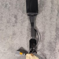 93821360-338b35bc-a587-43ad-b0d4-021c71a8d435-Piece-Attache-ceinture-avant-droit-96863860XX-CITROEN-DS5-PHASE-1-7b688baf9653faf0659f889d5a32c2da7cf375f28fadcc83a3c9545a1f972bdf_m.jpg