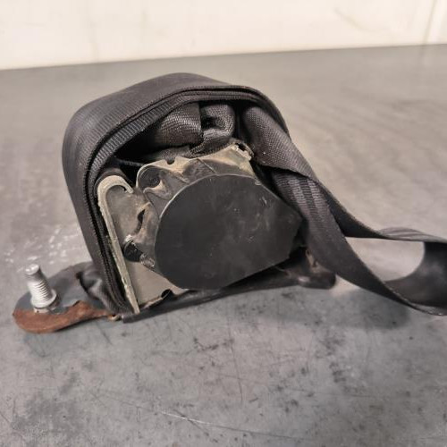 Ceinture arriere droit