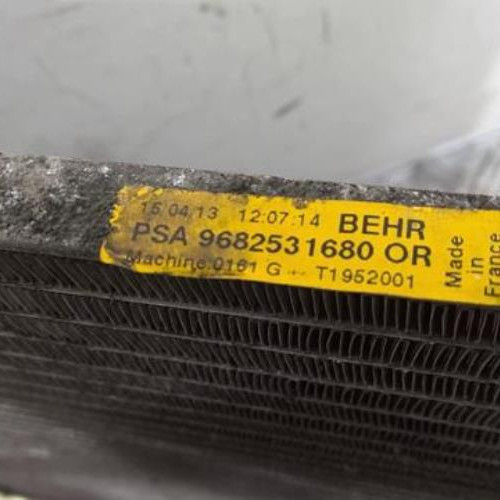93821880-f84372fb-6d27-4afd-bc29-355a09d9fa39-Piece-93821880-Condenseur-de-clim-9682531680-CITROEN-DS5-PHASE-1-20-HDI-16V-TURBO-1174bb125dddb4b075203d15b5da63d3e955f4be320fe8122f0feabefb6f660b_m.jpg