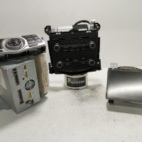 94013768-b8f1fc0f-8f1f-485c-9cd9-b71f6ef9e0fc-Piece-Autoradio-dorigine-25915-1MK4C-NISSAN-370-Z-COUPE-d45bfd5365d29e89380136ed6a767bf01ca5cf9786ee01f9df41a00434cd925b_m.jpg