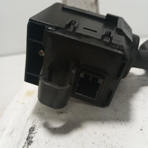 94568943-3295c5c1-31a3-4921-9fd0-3d11bdc9c811-Piece-Commodo-dessuie-glaces-35256SMGH51-HONDA-CIVIC-8-PHASE-1-5d0907889d344b790369e8320510dacc946d0b525535f462b0e58984aa40edb8_m.jpg