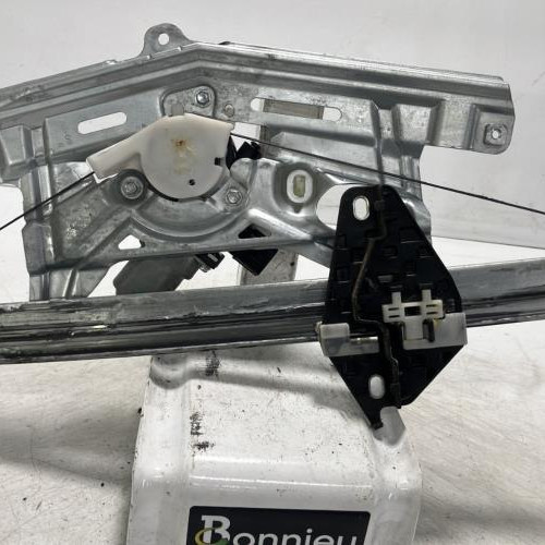 94568952-b34d0a1a-8aca-4ba2-b5f8-448a12fc5210-Piece-Leve-vitre-electrique-avant-droit-72210SMGE01-HONDA-CIVIC-8-PHASE-1-a90f66ab1b9b58138dffde64cf9493000f43d37f13273ada4fb7cd7c56c88052_m.jpg