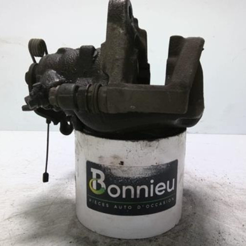 94590543-bfe438a2-d2ea-4bc6-afd6-31535b266bba-Piece-94590543-Etrier-arriere-droit-1617937680-CITROEN-JUMPY-3-XS-20-BLUE-HDI-16V-TURBO-37f8e12f54efe3cbb4812abc7bbdd0c5ff6019762dad49308d50739ba8884b64_m.jpg