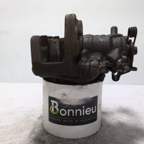 94590544-dd814e7c-db27-458e-8e30-231f6911a442-Piece-94590544-Etrier-arriere-gauche-1617937580-CITROEN-JUMPY-3-XS-20-BLUE-HDI-16V-TURBO-02372f9639de04ec416aaf4dd2dc01e0fe98b8a03115d80b95193687a22ba95b_m.jpg