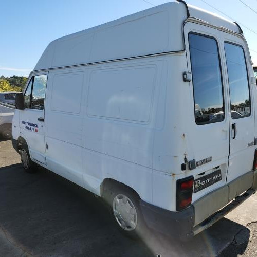 Vehicule-RENAULT-TRAFIC%25201%2520PHASE%25203-1999-8d388b36868034fef4b593f39cc2b0b0e05f6ede6f48759de034b559a8044439_m.jpg