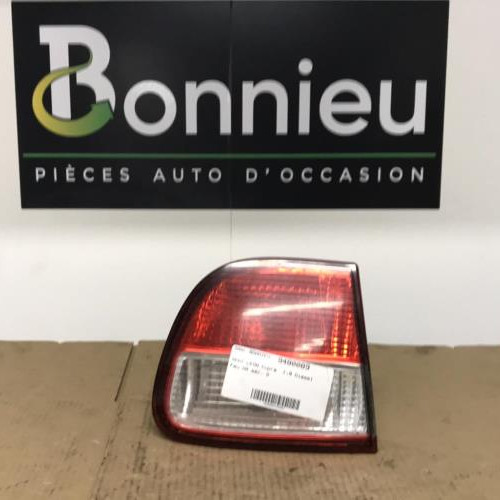 Piece-Feu-arriere-secondaire-gauche-%28feux%29-SEAT-LEON-1-4bb6851089f350f23f408275096f9d72e0cac2c25d1d35813443ac30300a9700_mtn.jpg