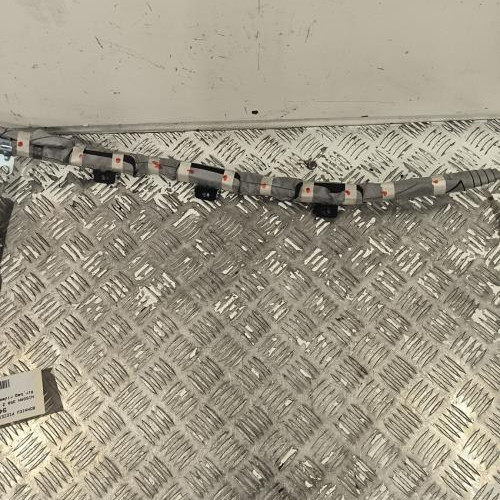 94869846-25600470-c828-4684-8570-853d7f25215a-Piece-Air-bag-rideau-droit-Y85P0CD000-NISSAN-350-Z-COUPE-f084cbcd49110007c8f61a3b65dfad6b69f27bffb3db34c865403480ff4fc4d8_m.jpg