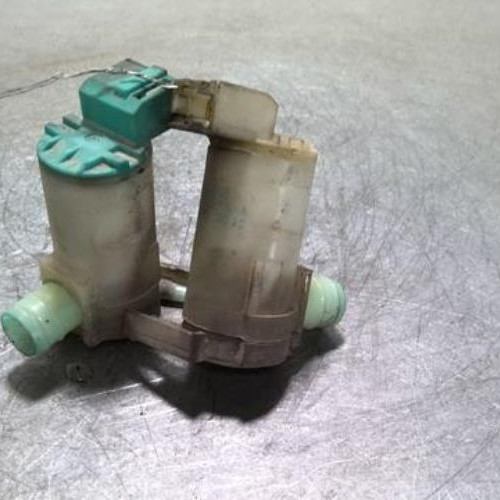 94869910-ce33b1db-7daa-4598-97e8-24f8c40ea08a-Piece-94869910-Pompe-lave-glace-avant-28920-50Y10-NISSAN-350-Z-COUPE-35i-24V-V6-2c98e87c46aad158f53cfc829768a338e81ecca96e82028da435c00c343e2657_m.jpg