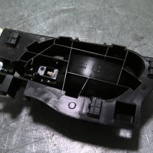 94998352-f04023f7-1f0f-4c5a-bac0-04b41e0e10ba-Piece-94998352-Poignee-interieur-avant-droit-00009144C1-CITROEN-JUMPY-3-M-20-BLUE-HDI-16V-TURBO-1c8af03000afc596f5119c98770333496fb51c388c057ee188e418fa68c2deef_m.jpg