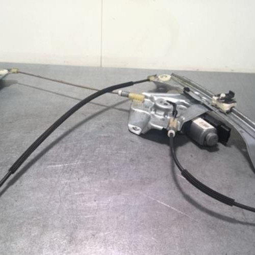 95569854-1b8d4a85-46a0-44ce-8318-c74fbaac999a-Piece-95569854-Leve-vitre-electrique-avant-droit-8200843597-RENAULT-CLIO-3-PHASE-1-15-DCI-8V-TURBO-43560bc55cb9c96df1ac85cd999b9bc2be0d21b3cacb21befb700b9e703e34eb_m.jpg