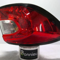 95570374-bf6577d6-8734-4ee8-ba10-389db75c2951-Piece-95570374-Feu-arriere-principal-gauche-265557367R-RENAULT-CAPTUR-1-PHASE-1-15-DCI-8V-TURBO-6f9818d423f76a02a4920933fa71bd7c43ee2785277d5109e00b5591b5372ab6_m.jpg