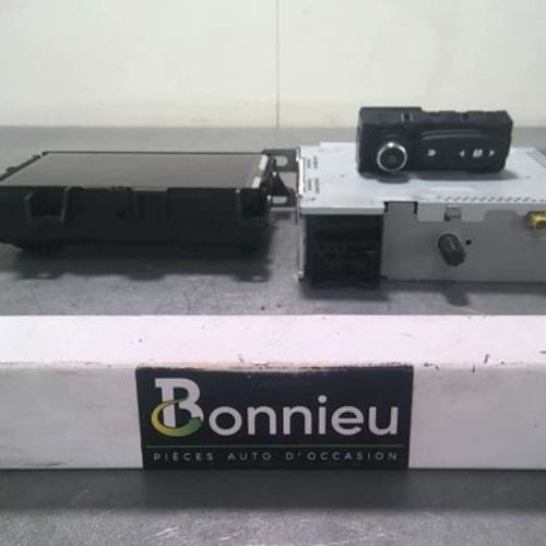 95571412-2c32266f-fd4c-46ef-8183-4195afebb268-Piece-95571412-Autoradio-dorigine-281151863R-RENAULT-CAPTUR-1-PHASE-1-15-DCI-8V-TURBO-9b4636de94eb8e3702250809715fdf822d72b257397a2c66e7a6081f3760dfa5_m.jpg