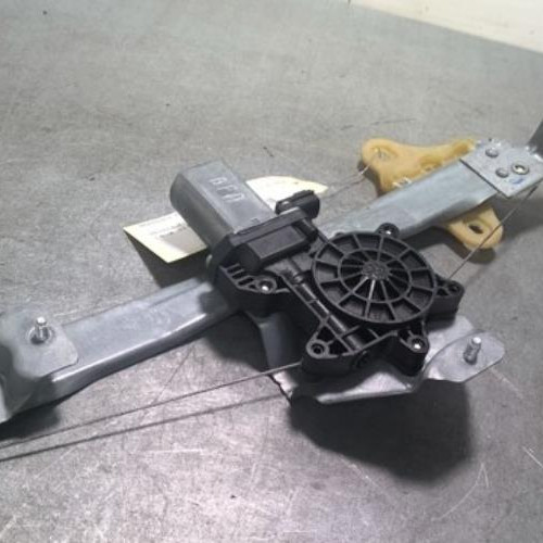 95571438-008b6e9c-bccc-459a-acaf-d8eb4c7a8afe-Piece-95571438-Leve-vitre-electrique-arriere-droit-827009380R-RENAULT-CAPTUR-1-PHASE-1-15-DCI-8V-TURBO-1b36fead884d82e241e0d565effc1e7360c0acc846d4a1496be93f6572b032f7_m.jpg