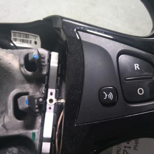 95571459-56be565e-7d6b-4508-89dc-96b72e728aa8-Piece-95571459-Volant-484008001R-RENAULT-CAPTUR-1-PHASE-1-15-DCI-8V-TURBO-bfa5ede43299928e61e91eaf26f70de9ca120bbf6d238ba1bafa6d171ebc0fa3_m.jpg