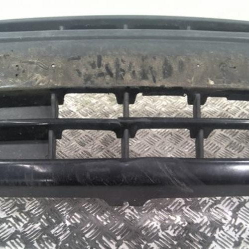 95691897-78c1efcf-370f-4ee3-ae53-92f9efba053e-Piece-95691897-Pare-choc-avant-7701697654-RENAULT-TWINGO-1-PHASE-3-12i-8V-7a08fc2370cb97865584e26a57010f3ae17fd8c0c1ea2a068d24b2a28e8a6187_m.jpg