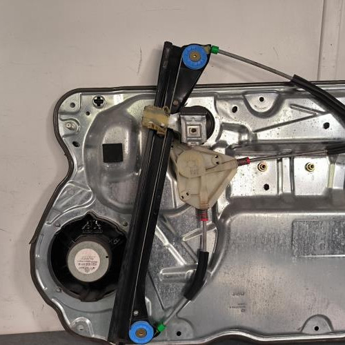 95721944-c78e6f55-66ff-4315-940f-a90eb295351d-Piece-Leve-vitre-electrique-avant-gauche-6Q3837461J-VOLKSWAGEN-POLO-4-PHASE-1-5ab667ca726c3fd561ddaf36a5f4360396617407eca12a320512eda96d224fd9_m.jpg