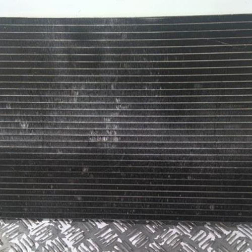 95757610-4190c14e-d9be-41d7-a392-40d705444e63-Piece-95757610-Condenseur-de-clim-8200757789-RENAULT-CLIO-2-PHASE-2-14i-16V-73cc7022d65ab3682e0d15701d142db9791fade336c63e494165fe7b5de0712d_m.jpg