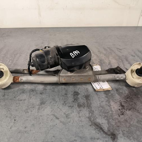 Moteur essuie glace avant