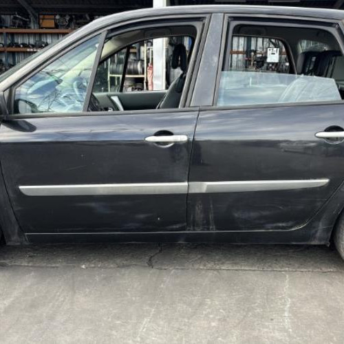 Vehicule-RENAULT-SCENIC%25202%2520PHASE%25202-2008-9d7895a1cbe5d0d1e8d0e521c8649f5f0421b806b9874296df29c26e339535b3_m.jpg
