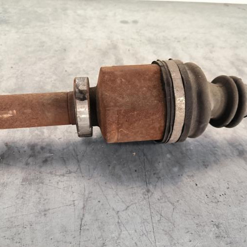 95773598-25111bbe-9ecd-47b0-abd8-711ea157ff30-Piece-Cardan-droit-transmission-8200790517-RENAULT-SCENIC-2-PHASE-2-cb1f3902806e3a74fa81e1e940d39242a9e440d5be232e77e142ac87cfee5149_m.jpg