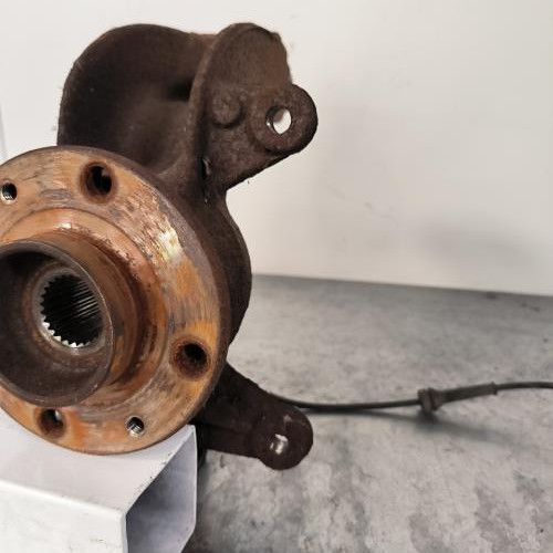 95773608-cf69486e-95b3-46ec-8a10-ecb665e88cc6-Piece-Moyeu-avant-droit-8200308650-RENAULT-SCENIC-2-PHASE-2-50af5042826e77ce2fef921450db7da040522a05caad173701e5db521d52e367_m.jpg