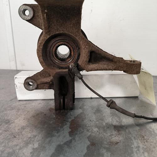 95773608-9b90d2e1-d197-4eaa-88e9-5d289c58e809-Piece-Moyeu-avant-droit-8200308650-RENAULT-SCENIC-2-PHASE-2-79cf7d37e0f879589d6417cd946021531544b58213039a325ba7bb90b7dd1d49_m.jpg