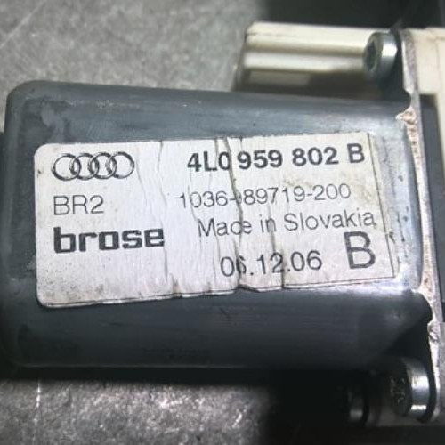 95969282-60b3230e-5432-4843-8e72-918c428a63ca-Piece-95969282-Leve-vitre-electrique-arriere-droit-4L0959802B-AUDI-Q7-1-PHASE-1-30-TDI-24V-V6-TURBO-QUATTRO-4X4-d89c52418169b69c857a2e2f69a9cd6c73110a19dcf3dcbcf7f8a0d516d6d5ec_m.jpg