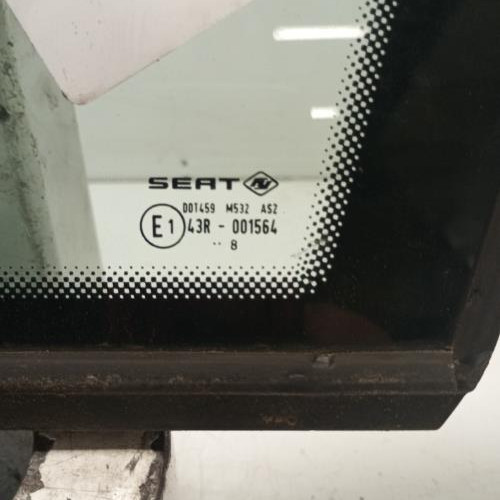 96044887-6a872f1e-1fe0-4a74-99d8-93d04d5f0d1c-Piece-Custode-avant-gauche-6J0845411C-SEAT-IBIZA-4-PHASE-1-06af926c5b6bff50b603791538beb1f7c163d73fb9818c19a511cbfb08d91642_m.jpg