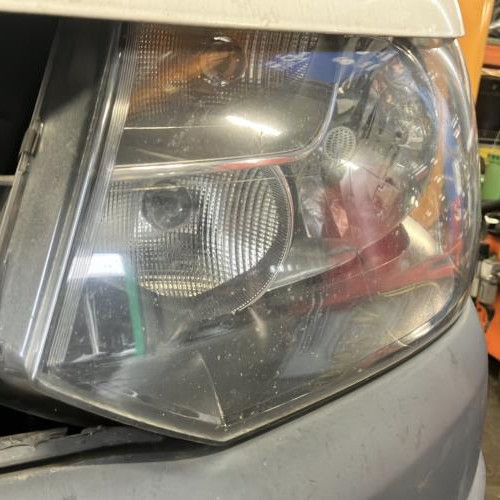 96051935-4d2f7856-cf1c-4ec9-9380-40d6715fb3fd-Piece-Optique-avant-principal-gauche-feuxphare-7E1941015T-VOLKSWAGEN-TRANSPORTER-5-PHASE-2-2c633d926878564d4942eea406d482c4365dd1e8165e71be10b461535c704d71_m.jpg